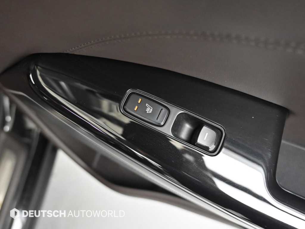 Kia K7 — photo 17