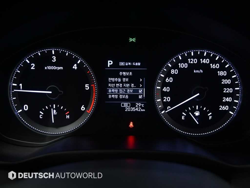 Hyundai Grandeur — photo 08