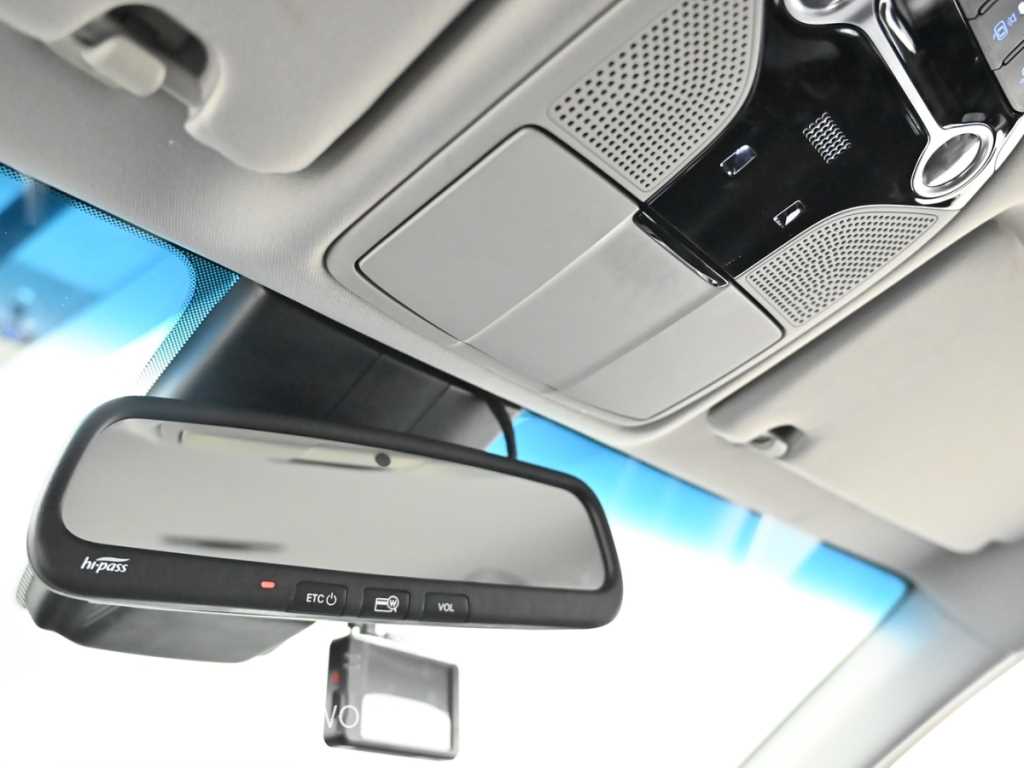 Hyundai Grandeur — photo 18
