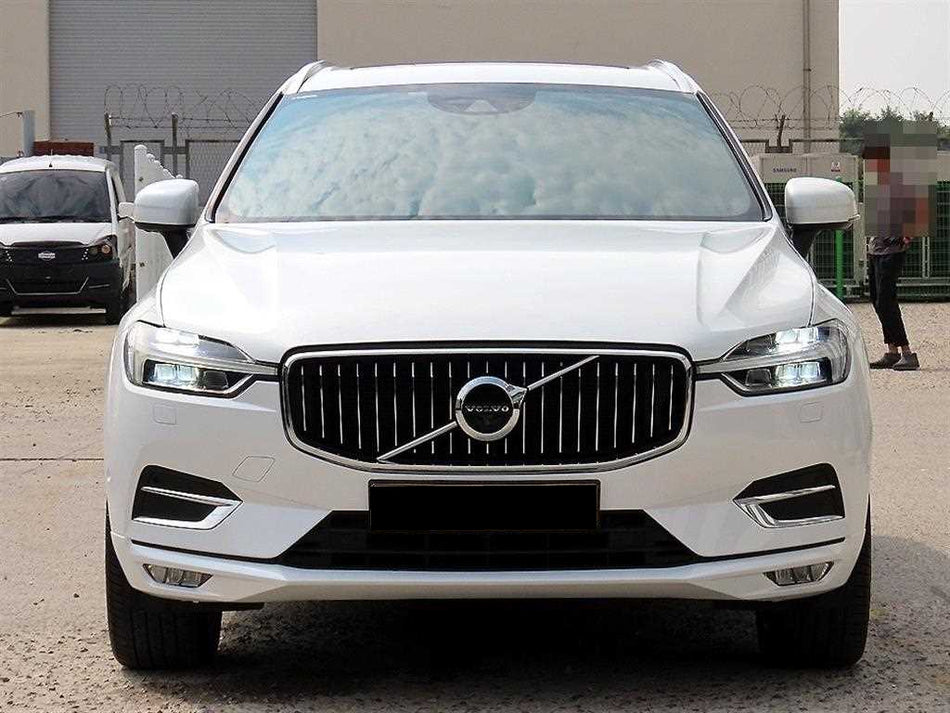 Volvo XC60 — photo 01