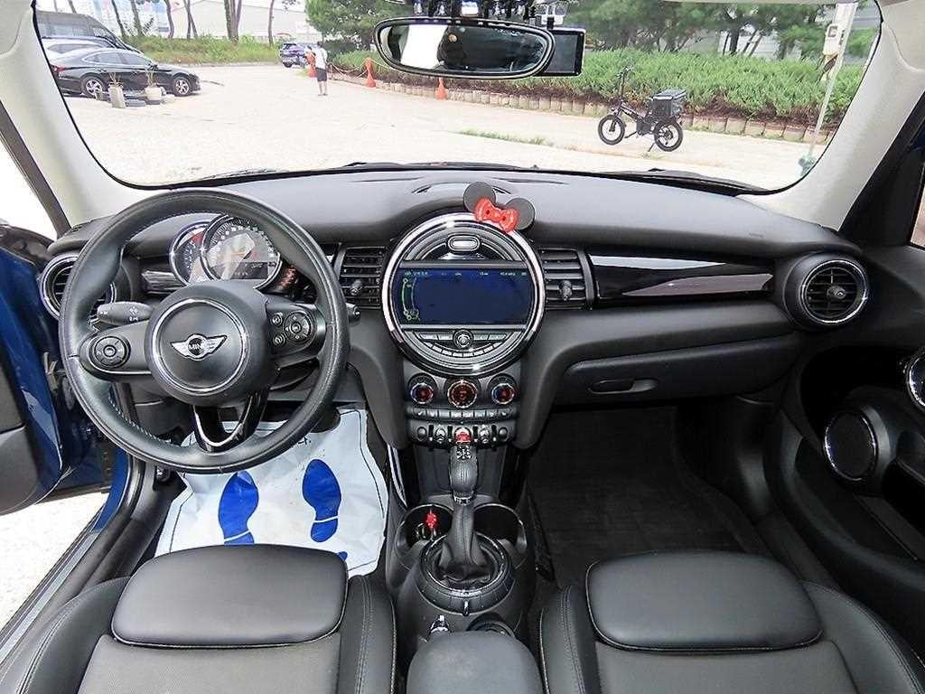 Mini Cooper — photo 19
