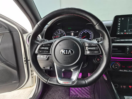 Kia K3 — photo 09