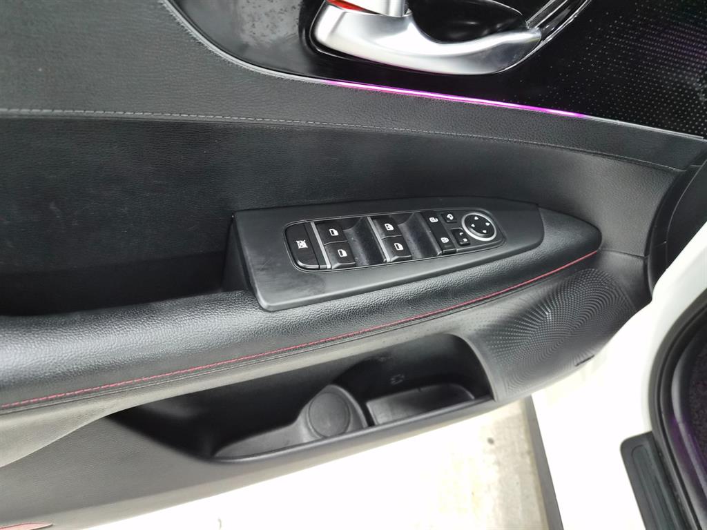 Kia K3 — photo 11