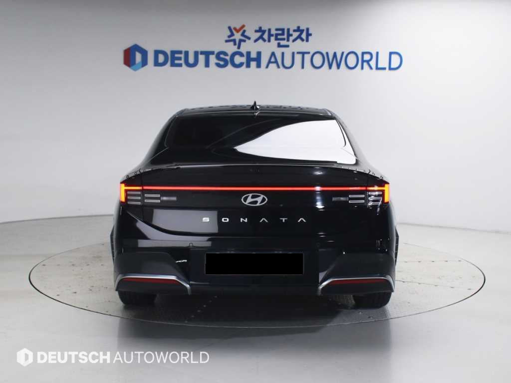 Hyundai Sonata — photo 04