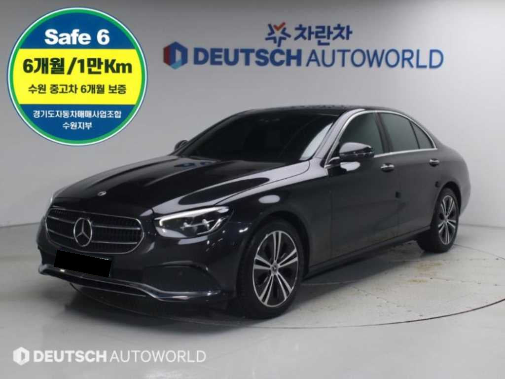 Mercedes-Benz E-Class — photo 01