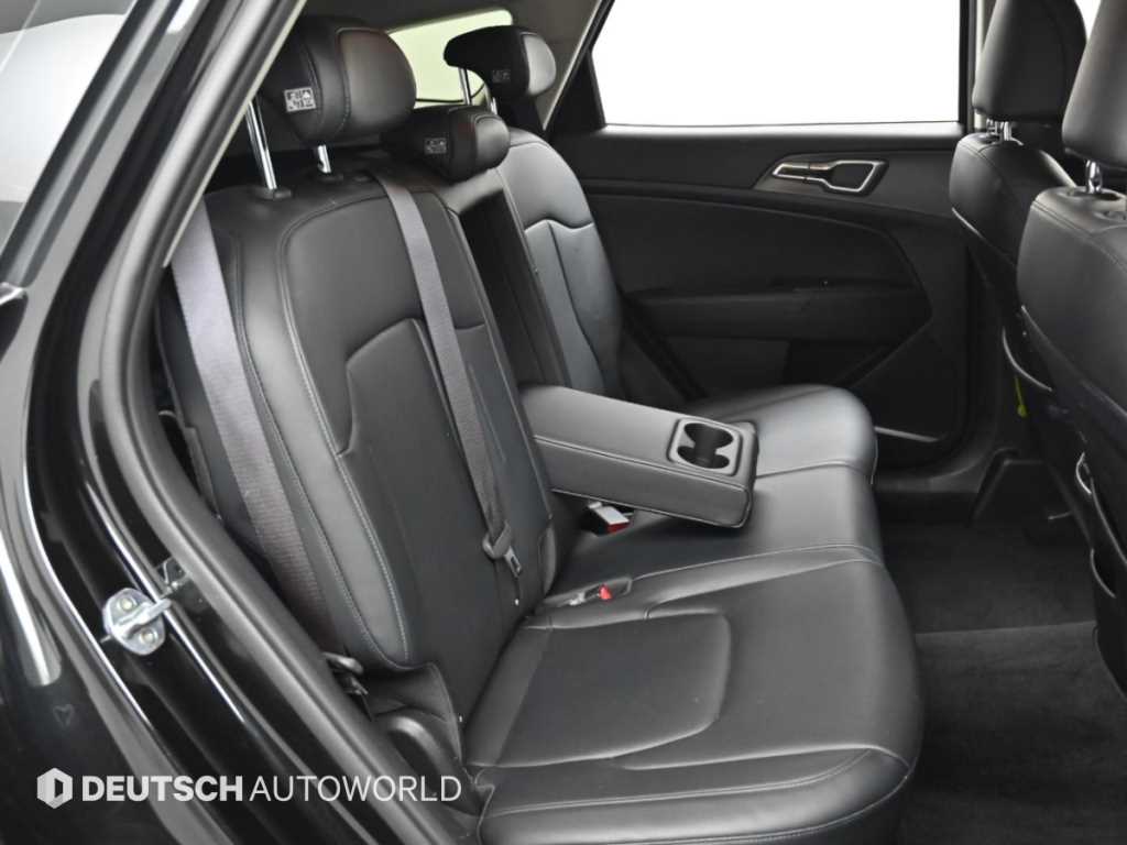 Kia Sportage — photo 12