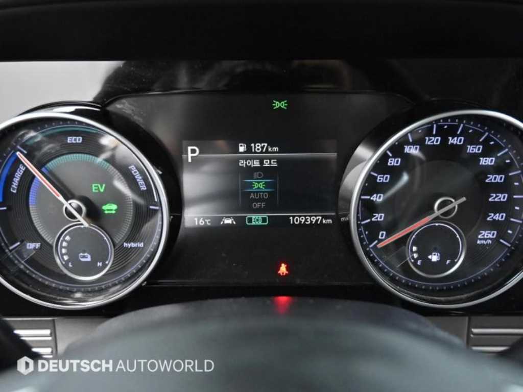 Hyundai Grandeur — photo 08