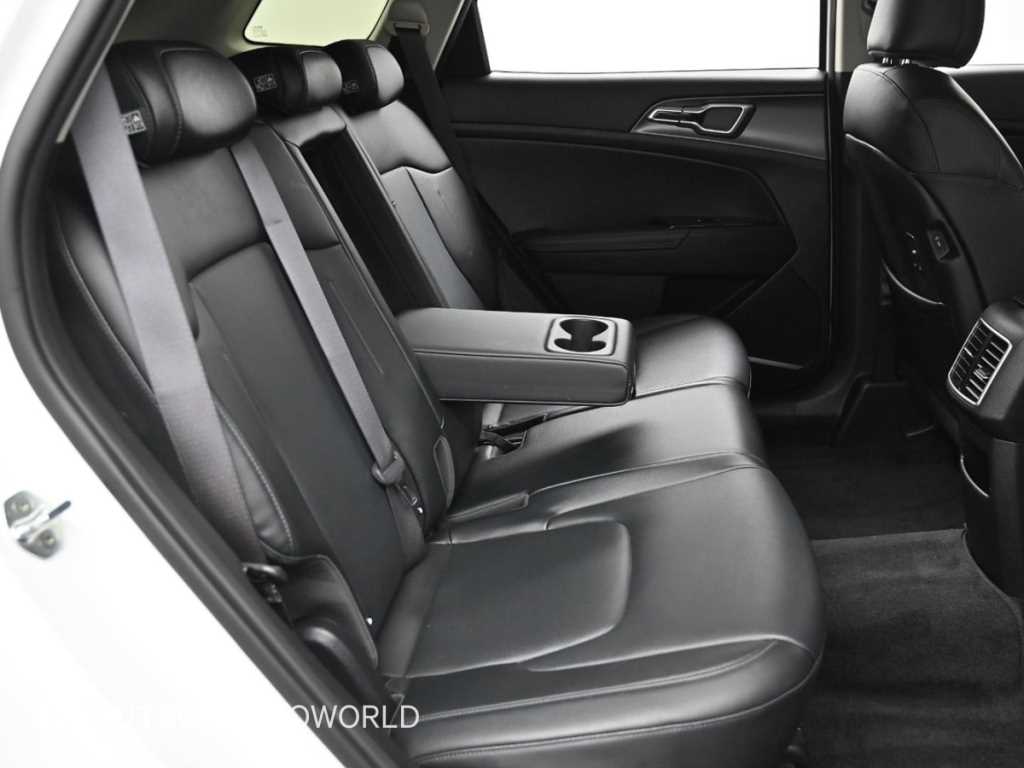 Kia Sportage — photo 12