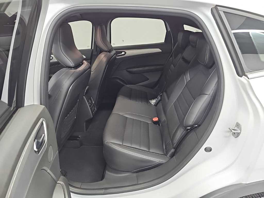 RENAULT Arkana — photo 12