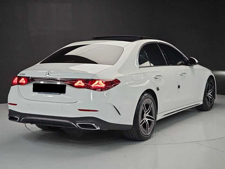 Mercedes-Benz E-Class — photo 04