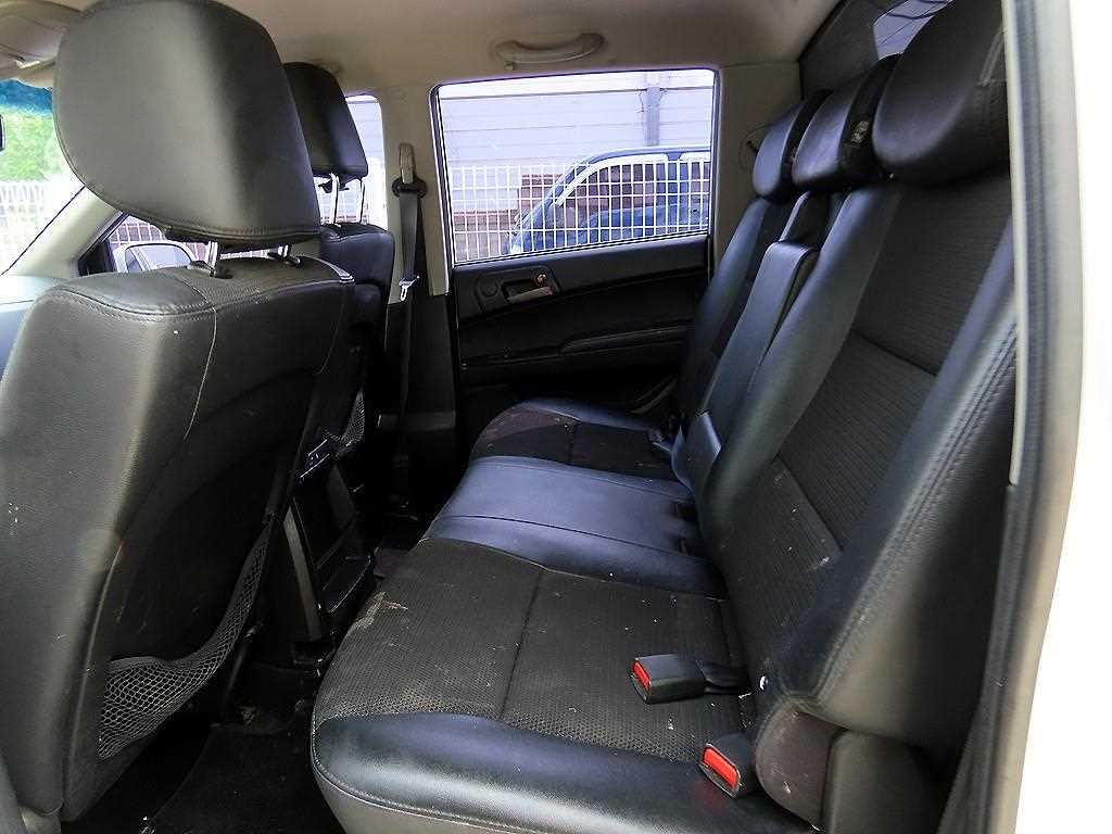 KGM KORANDO — photo 06