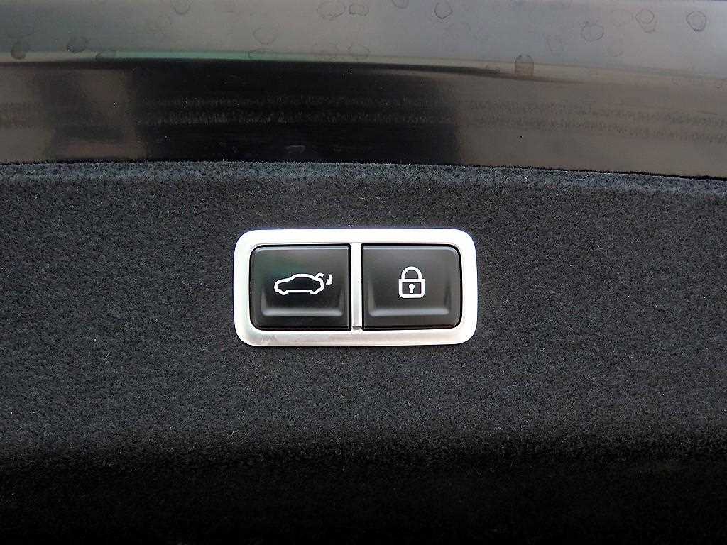 Genesis G80 — photo 16