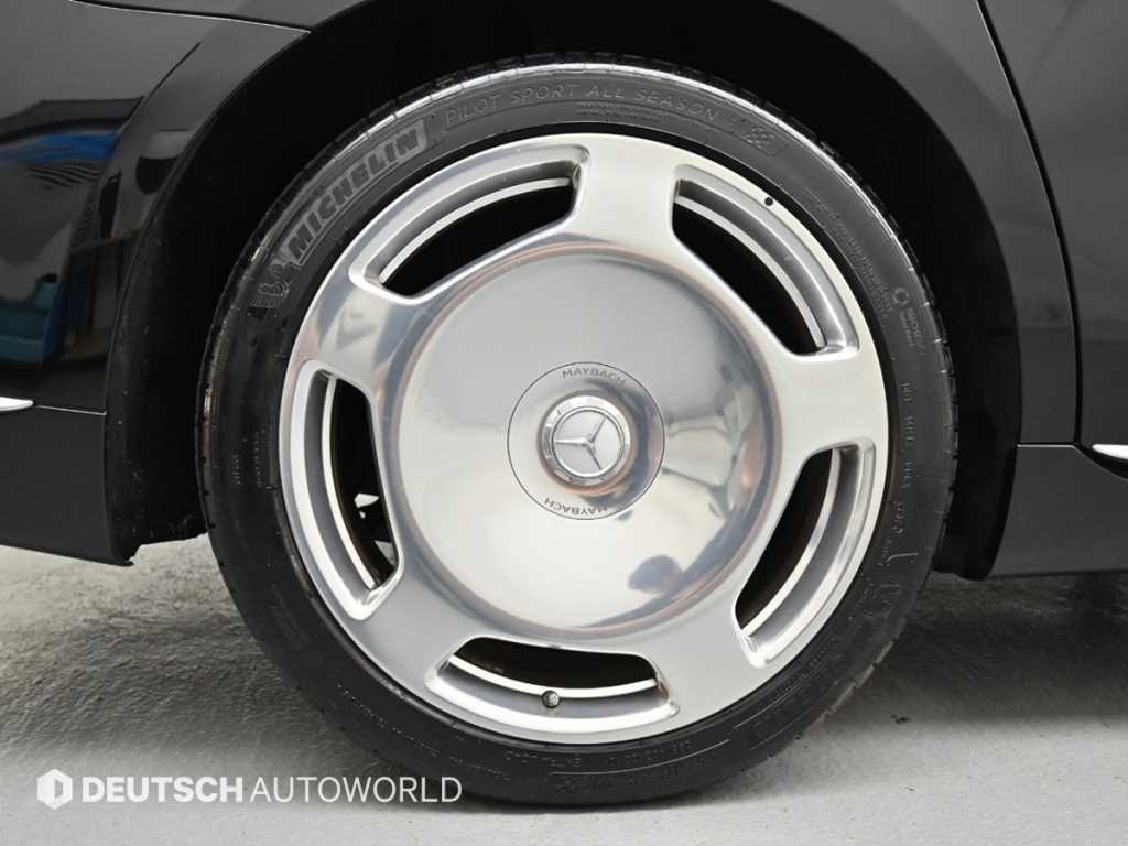 Mercedes-Benz S-Class — photo 05