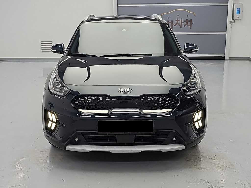 Kia Niro — photo 02