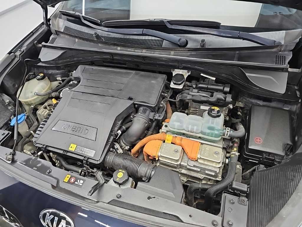 Kia Niro — photo 05