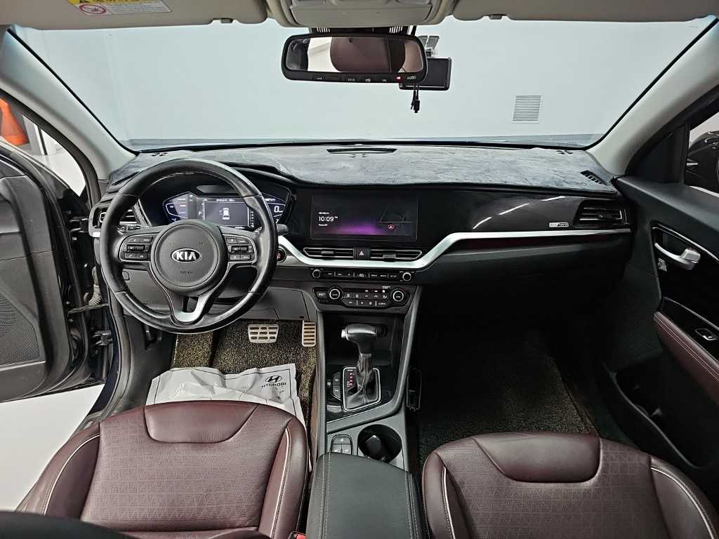 Kia Niro — photo 07