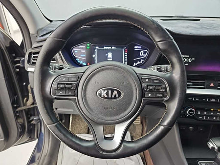 Kia Niro — photo 09