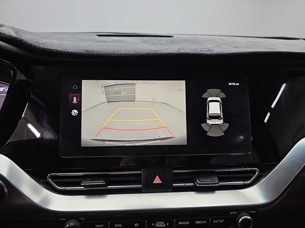 Kia Niro — photo 15