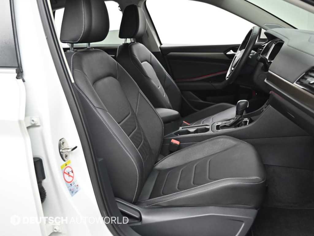 Volkswagen Jetta — photo 10
