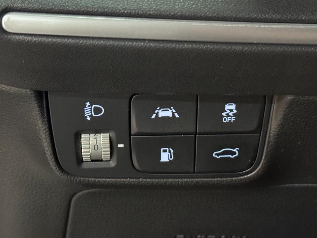 Hyundai Grandeur — photo 17