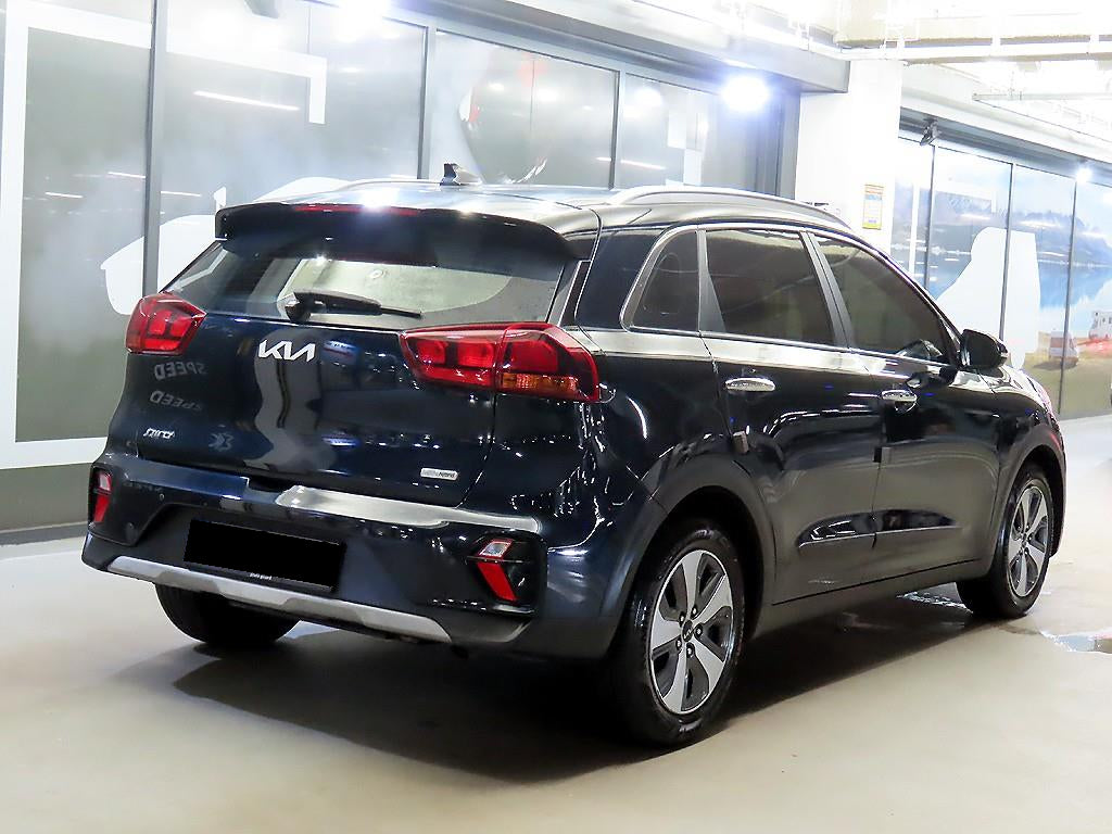 Kia Niro — photo 04