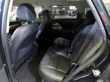 Kia Niro — photo 07