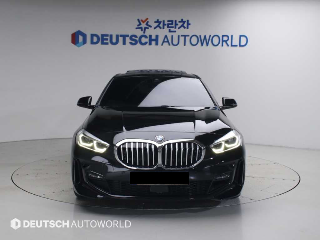 BMW 1-Series — photo 01