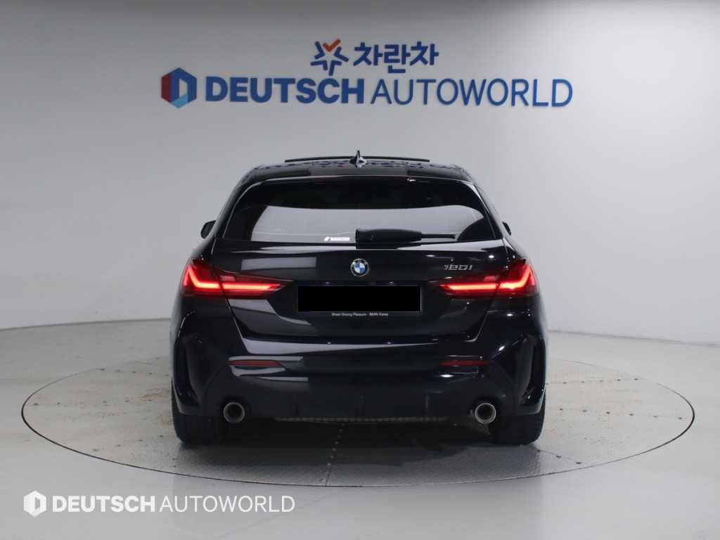 BMW 1-Series — photo 03