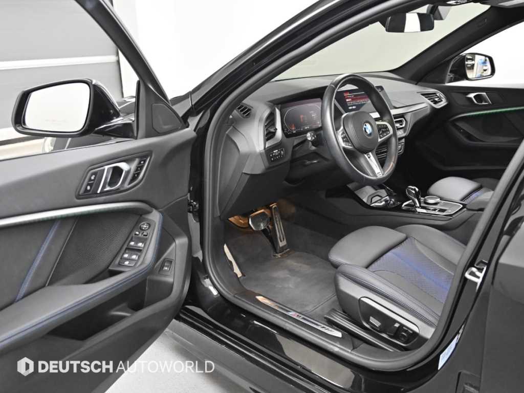 BMW 1-Series — photo 11