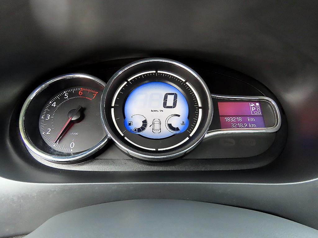 RENAULT SM3 — photo 09