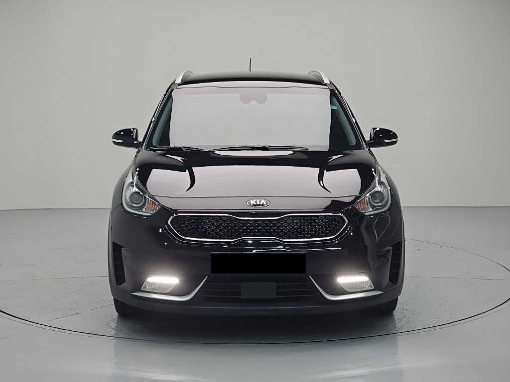 Kia Niro — photo 02