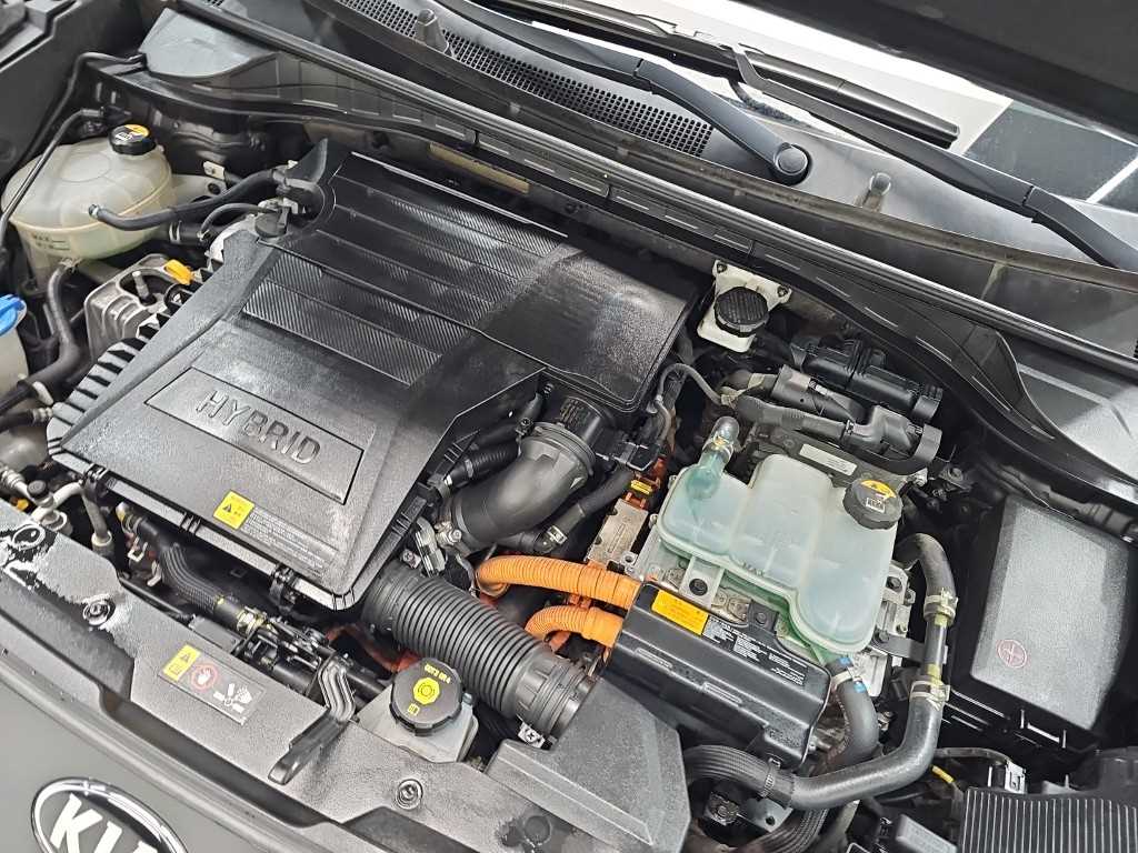 Kia Niro — photo 05