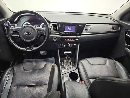 Kia Niro — photo 07