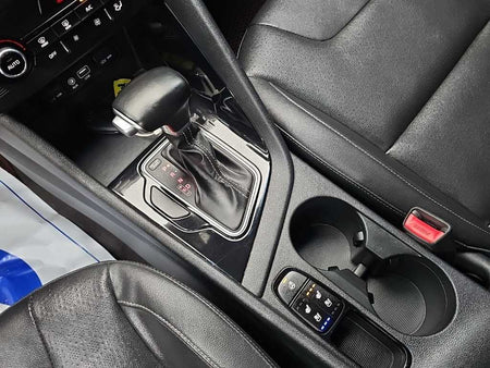 Kia Niro — photo 08