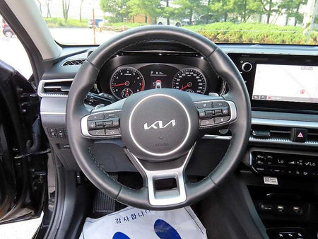 Kia K5 — photo 08