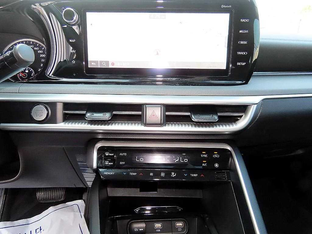Kia K5 — photo 13