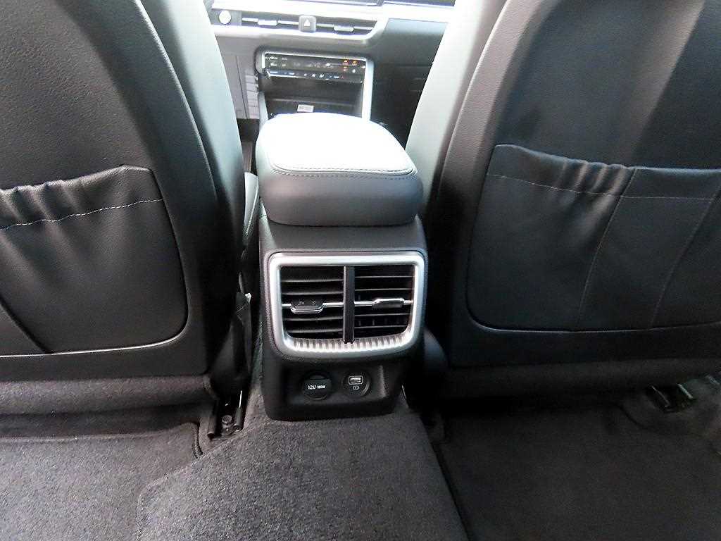 Kia K5 — photo 17