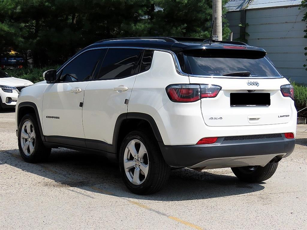 Jeep Compass — photo 03