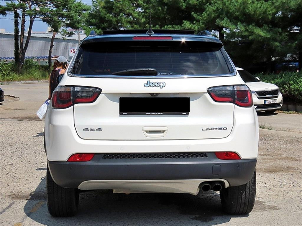 Jeep Compass — photo 04