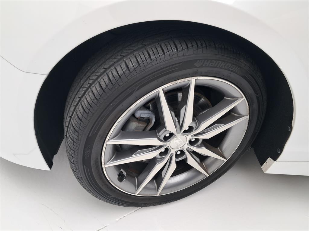 Hyundai Sonata — photo 20