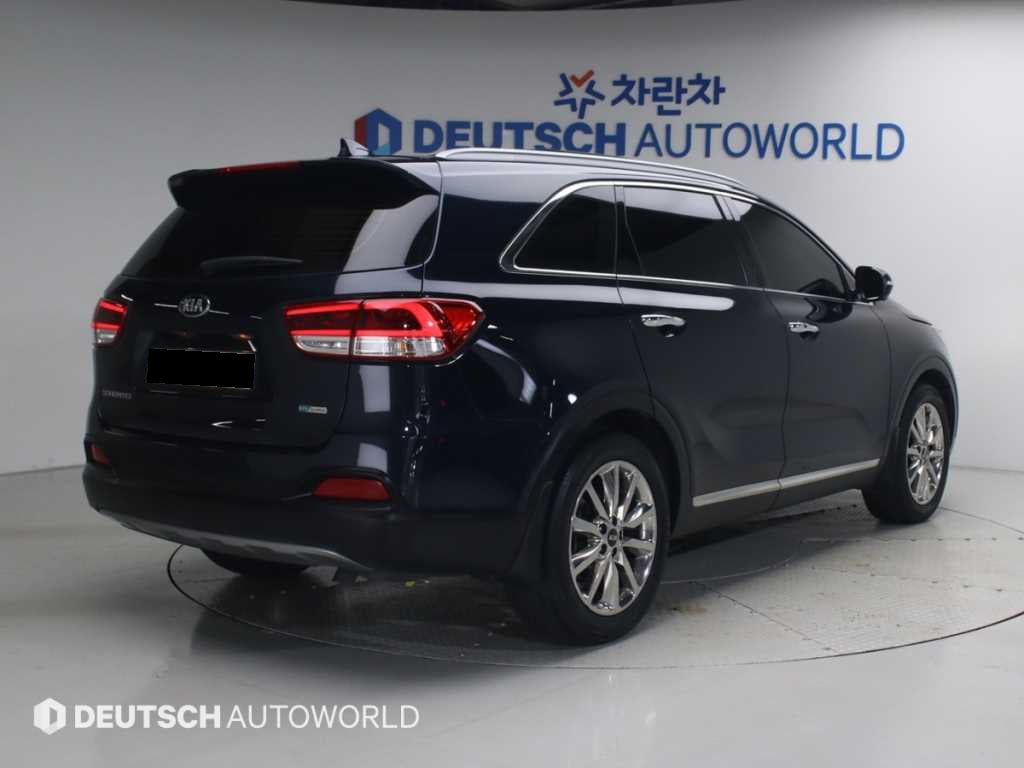 Kia Sorento — photo 02