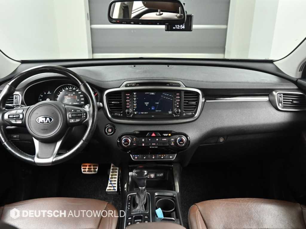 Kia Sorento — photo 07