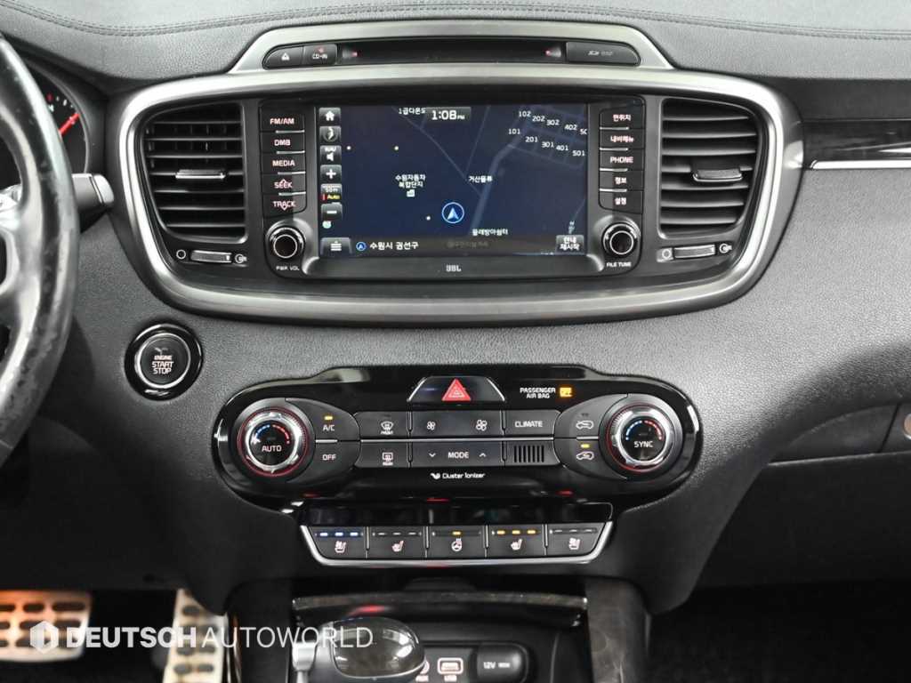 Kia Sorento — photo 14