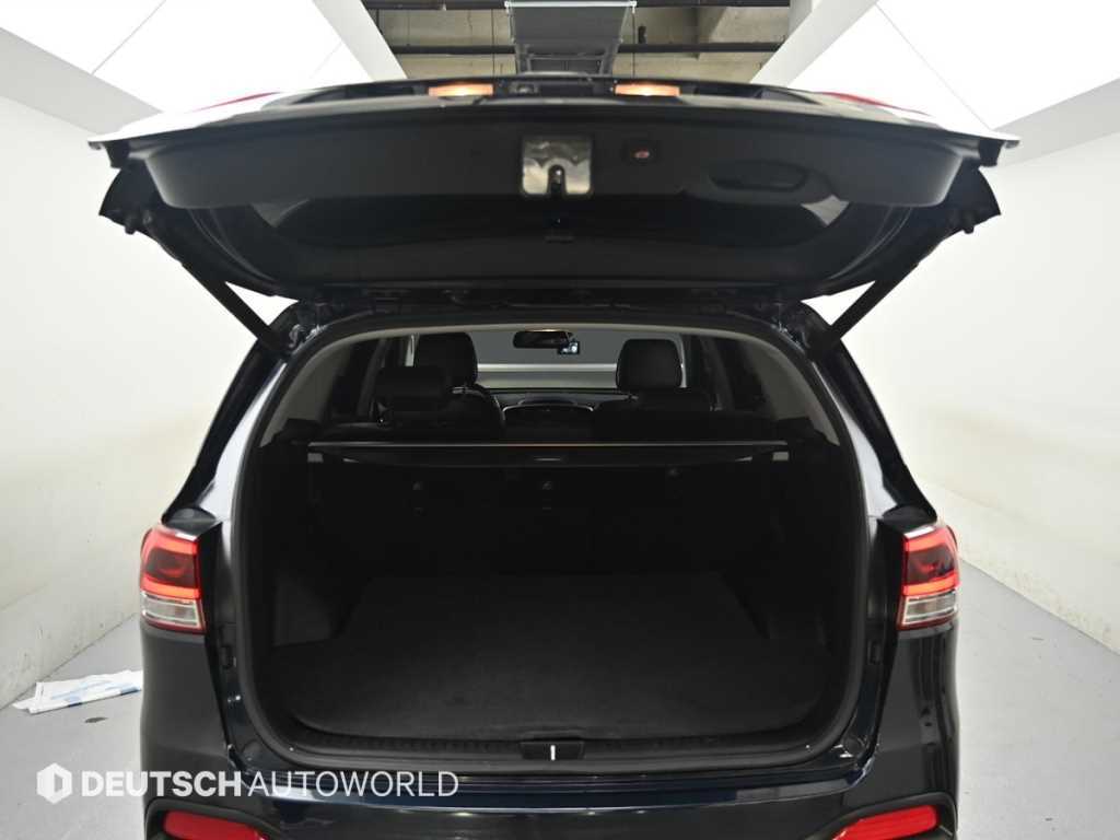 Kia Sorento — photo 19