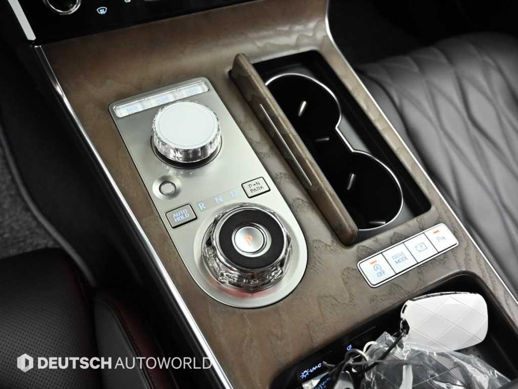 Genesis G80 — photo 09