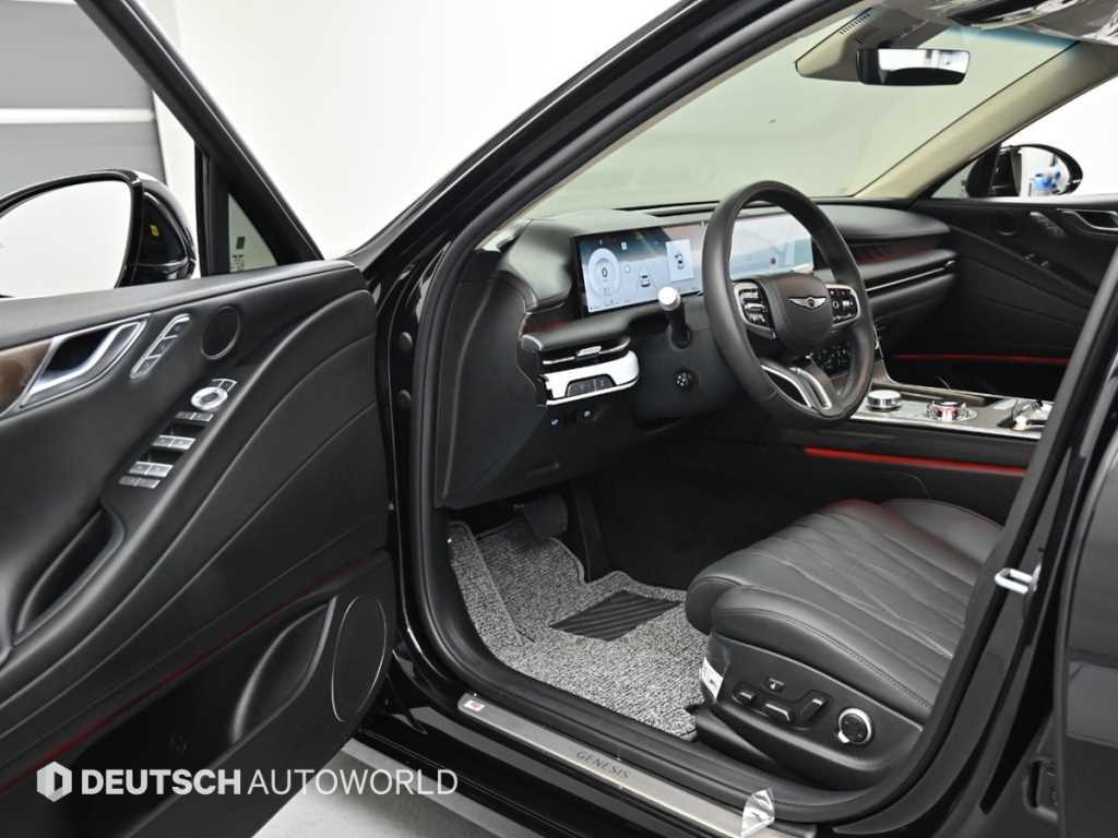 Genesis G80 — photo 11