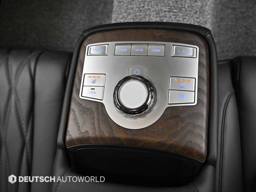 Genesis G80 — photo 16