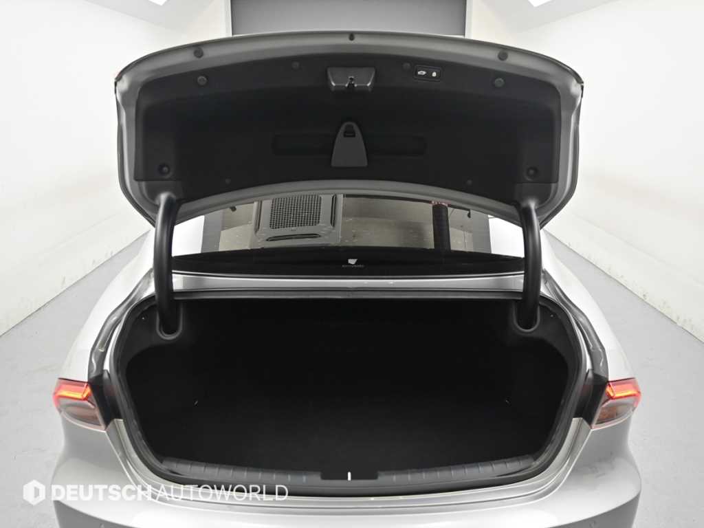 Hyundai Grandeur — photo 19