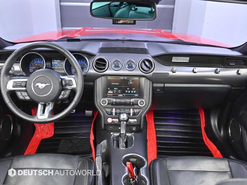 Ford Mustang — photo 07