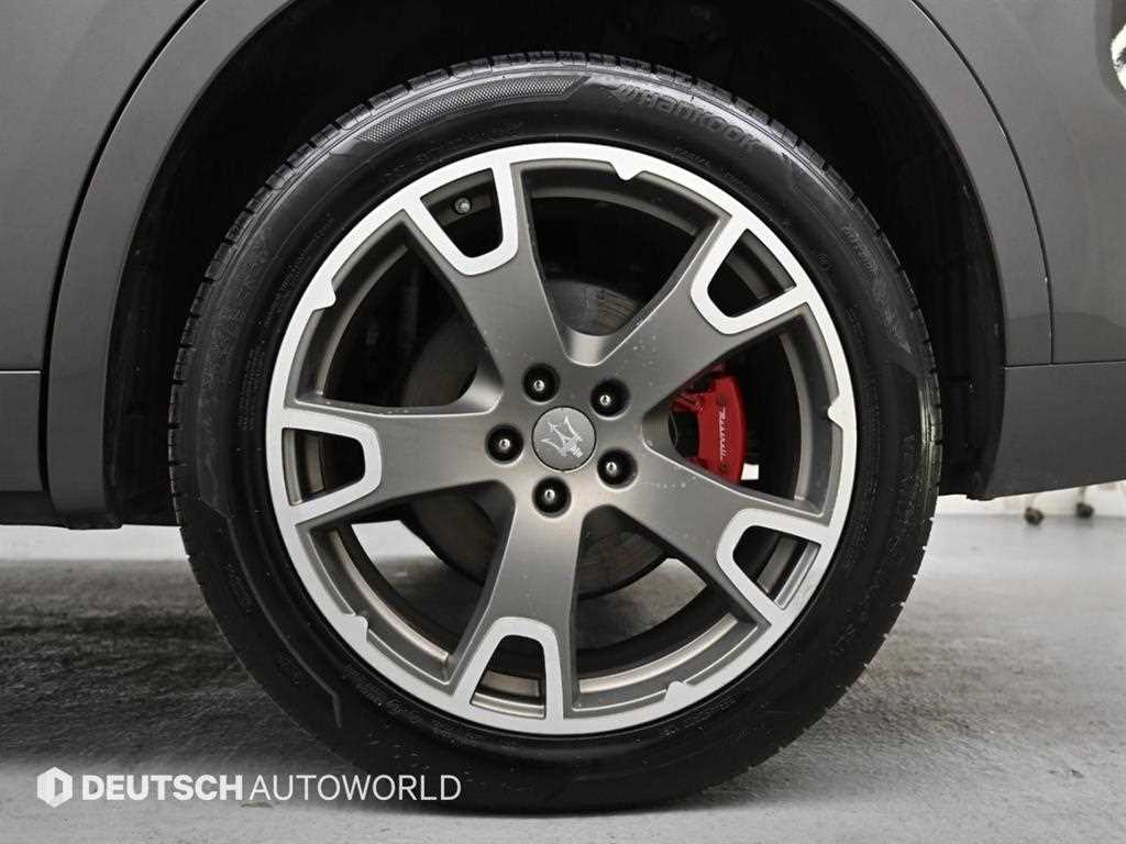 Maserati Levante — photo 05